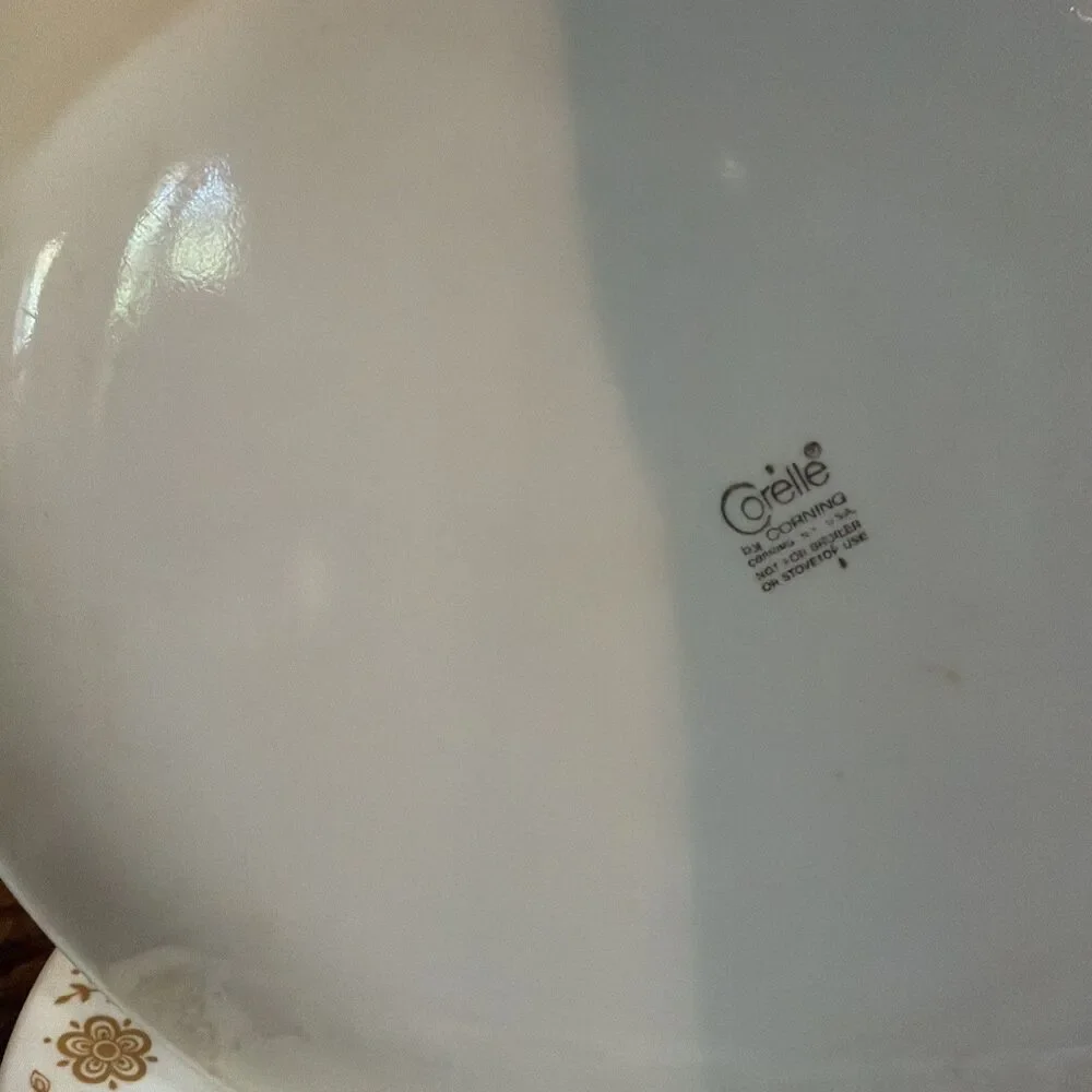 Corelle Butterfly Gold Dinner Plates Nice vintage set of 4, 10.5”